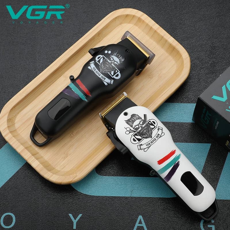 Акумуляторна машника для стриження (clipper) VGR V-699 BLACK, 4 насадки, LED display — фото 4