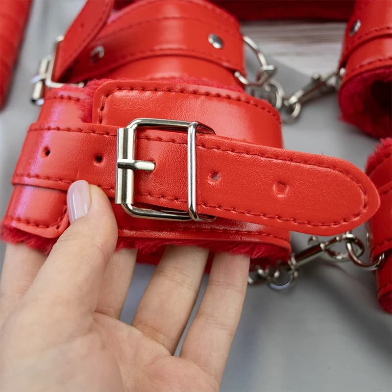 Подарунковий набір для еротичного зв'язування 10 предметів 13556 (червоний) — фото 10
